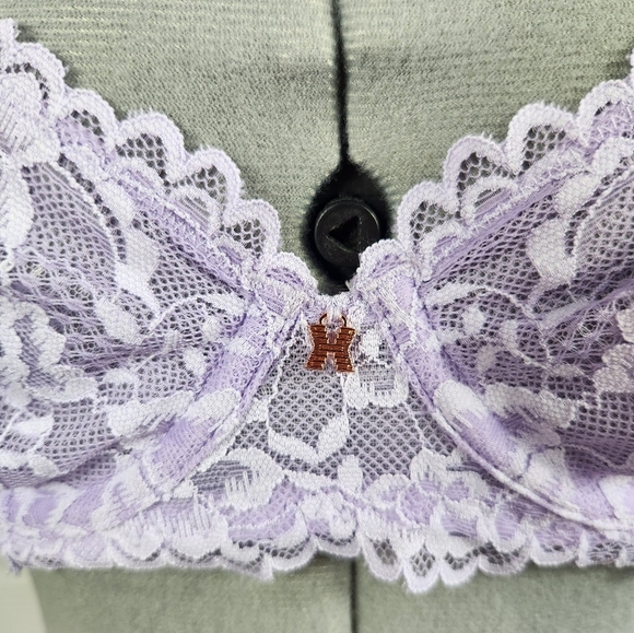 Savage X Fenty Floral Lace Unlined Bra & Cheeky Panty (Small) Set in Purple 32B - Picture 6 of 10